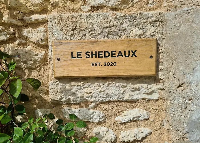Le Shedeaux بيت خشبي