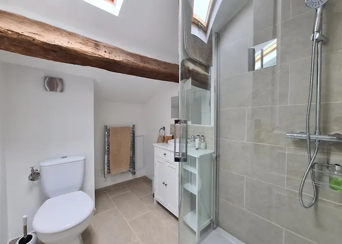 Le Shedeaux بيت خشبي *