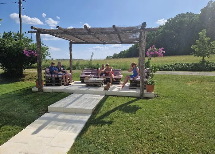 بيت خشبي Le Shedeaux